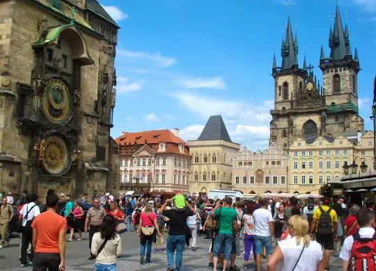 Auf Klassenfahrt mit HEROLÉ: Teynkirche in Prag.