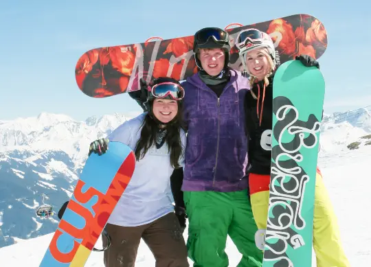 Skireise im Mölltaler Gletscher  Auf Klassenfahrt mit HEROLÉ: Skireise im Mölltaler Gletscher.
