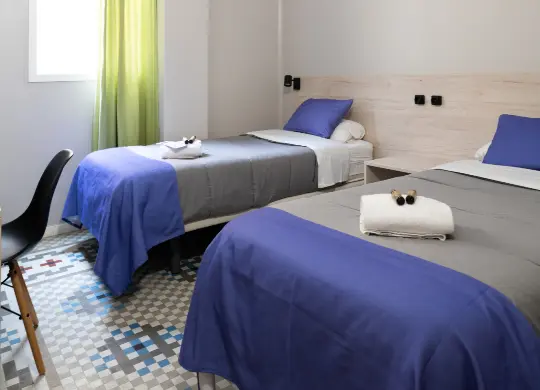 Auf Klassenfahrt mit HEROLÉ: Twin-Zimmer im Purple Nest Valencia