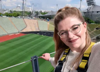 Auf Klassenfahrt mit HEROL&Eacute;: Kundenberaterin Sarah