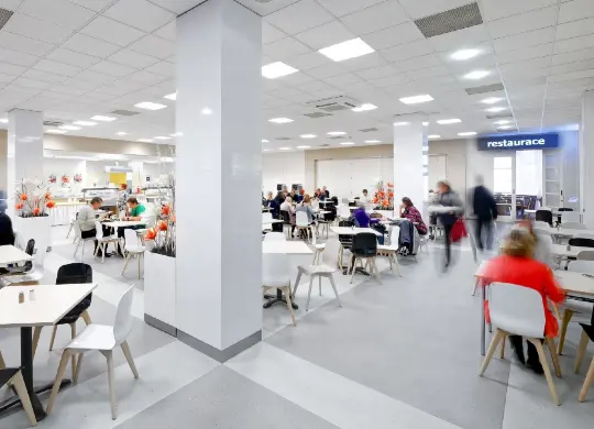 Auf Klassenfahrt mit HEROLÉ: Restaurant im Hotel Olsanka in Prag