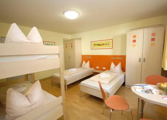 Auf Klassenfahrt mit HEROLÉ: Zimmerbeispiel in der Römerstadt-Jugendherberge Trier