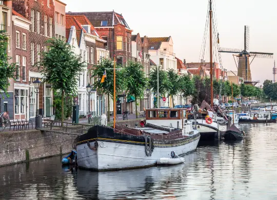 Auf Klassenfahrt mit HEROL&Eacute;: Hafenrundfahrt in Rotterdam