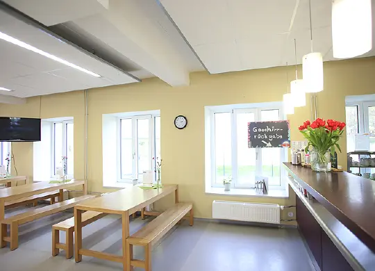 Auf Klassenfahrt mit HEROLÉ: Bistro in der Jugendherberge Prora