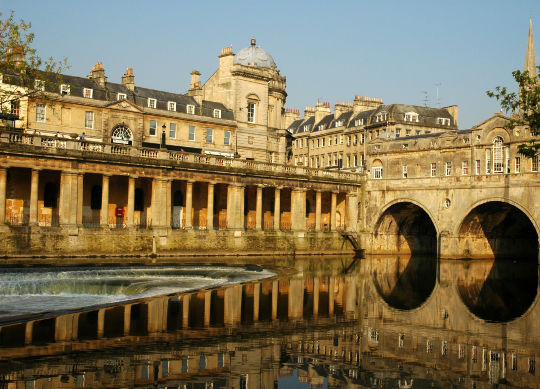 Rundreise Südengland- Roman-Bath in Bath Auf Klassenfahrt mit HEROLÉ: Rundreise Südengland- Roman-Bath in Bath