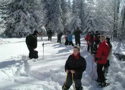 Auf Klassenfahrt mit HEROLÉ: Schneeschuhwanderung im Schwarzwald