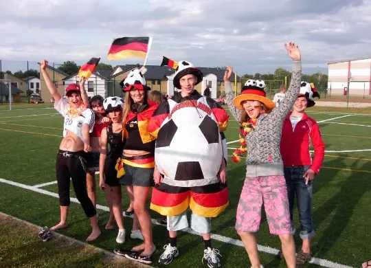 Auf Klassenfahrt mit HEROLÉ: Schüler im WM-Fieber im Euroville in Naumburg