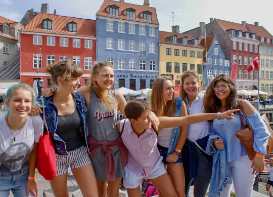 Schülergruppe in Kopenhagen Auf Klassenfahrt mit HEROLÉ: Reisen Sie mit Ihrer Klasse nach Kopenhagen