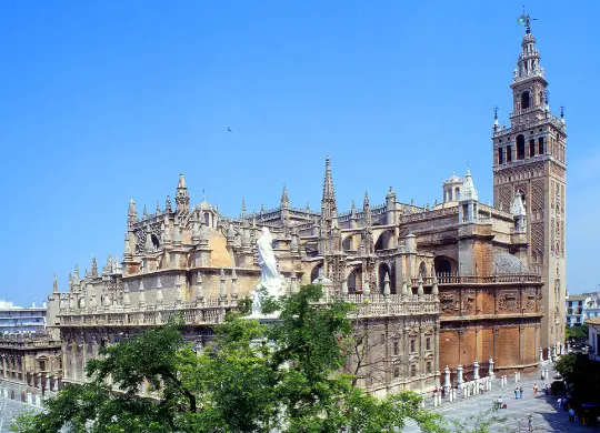 Auf Klassenfahrt mit HEROLÉ: Sevilla Kathedrale und Giralda