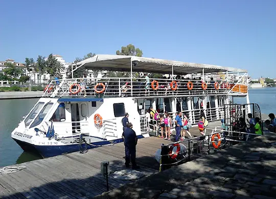 Auf Klassenfahrt mit HEROLÉ: Panoramaschifffahrt in Sevilla