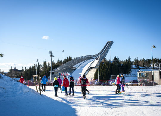 Skisprungschanze am Holmenkollen in Oslo Auf Klassenfahrt mit HEROLÉ: Skisprungschanze am Holmenkollen in Oslo.