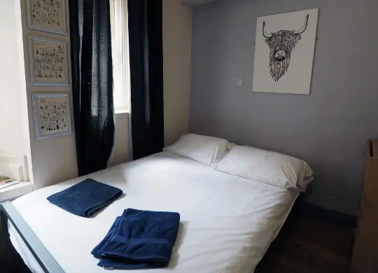 Auf Klassenfahrt mit HEROLÉ: Doppelzimmer für Begleitpersonen im St. Christopher's Inn Edinburgh Original