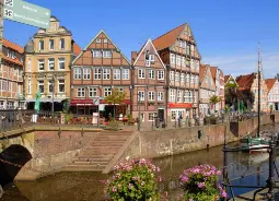 Stade - idyllischer Hansehafen Auf Klassenfahrt mit HEROLÉ: den Hansehafen in Stade erkunden