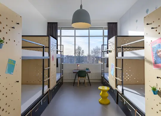 Auf Klassenfahrt mit HEROLÉ: Stayokay Hostel Zeeburg in Amsterdam.