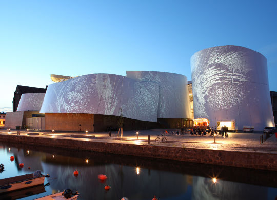 Ozeaneum in Stralsund  Auf Klassenfahrt mit HEROLÉ: Ozeaneum in Stralsund.