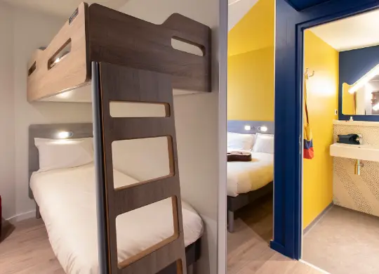 Auf Klassenfahrt mit HEROLÉ: 4-Bett-Zimmer im Ibis Budget Centre Republique in Straßburg