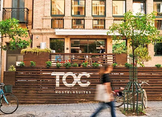 Auf Klassenfahrt mit HEROLÉ: TOC Hostel Sevilla