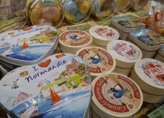 Auf Klassenfahrt mit HEROLÉ: Typische Produkte als Mitbringsel aus der Normandie