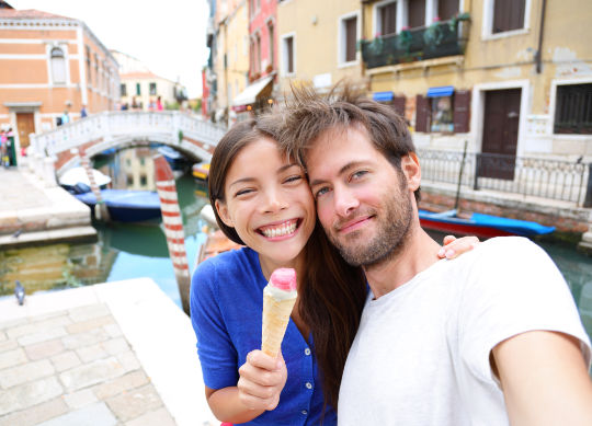Eis essen in Venedig am Gardasee Auf Klassenfahrt mit HEROLÉ: Eis essen in Venedig am Gardasee.
