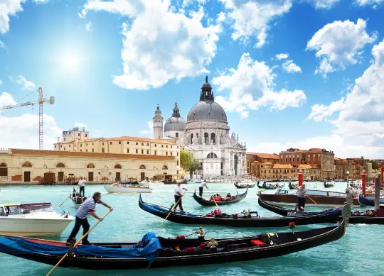 Auf Klassenfahrt mit HEROL&Eacute;: Klassenfahrt nach Venedig.