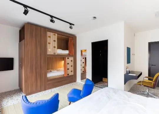 Auf Klassenfahrt mit HEROLÉ: Zimmerbeispiel im Yust Antwerpen