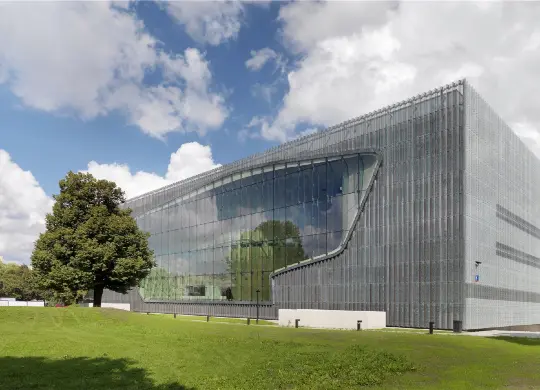 Auf Klassenfahrt mit HEROLÉ: Besuchen Sie auch das Museum POLIN in Warschau