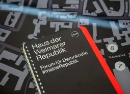 Auf Klassenfahrt mit HEROLÉ: Pädagogisches Angebot im Haus der Weimarer Republik Weimar