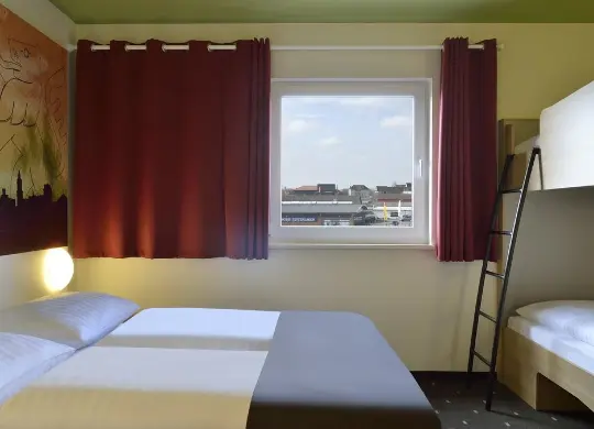 Auf Klassenfahrt mit HEROLÉ: Weimar - Mehrbettzimmer im B&B Weimar