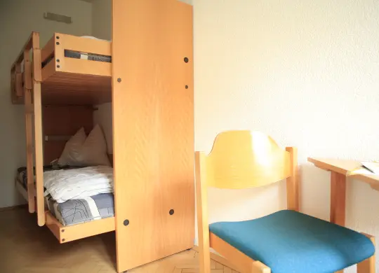 Auf Klassenfahrt mit HEROLÉ: Mehrbettzimmer in der DJH Maxim Gorki in Weimar