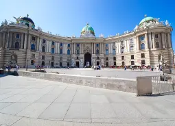 Auf Klassenfahrt mit HEROLÉ: Hofburg in Wien.