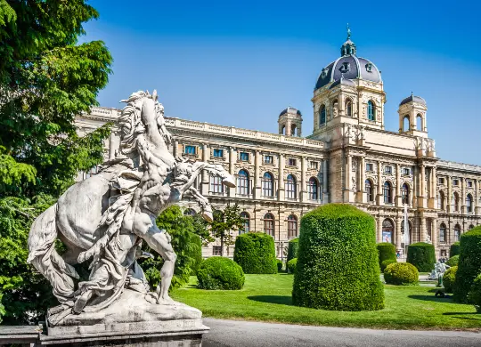 Auf Klassenfahrt mit HEROLÉ: Naturhistorisches und Kunsthistorisches Museum in Wien.