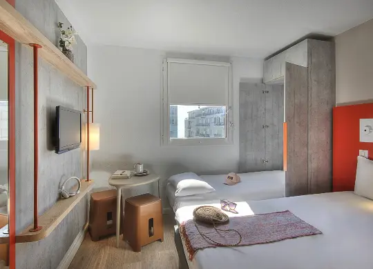 Auf Klassenfahrt mit HEROLÉ: Zimmerbeispiel im ibis Budget in Nizza