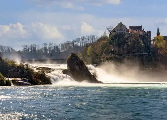 Auf Klassenfahrt mit HEROLÉ: Rheinfall von Schaffhausen