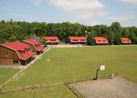 Auf Klassenfahrt mit HEROLÉ: Summercamp Heino (Außenanlage) in Zwolle.