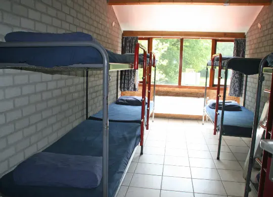 Auf Klassenfahrt mit HEROLÉ: Summercamp Heino Mehrbettzimmer in Zwolle.