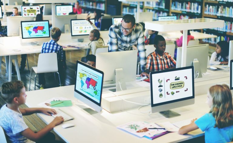 Digitalisierung in der Schule als Zeichen eines neuen Zeitalters