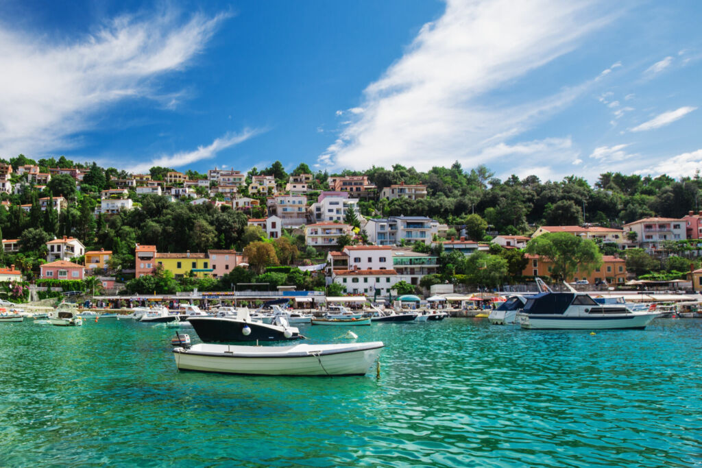 Eine atemberaubende Küste in Istrien in Kroatien. Eine Klassenfahrt nach Istrien ist sehr empfehlenswert.