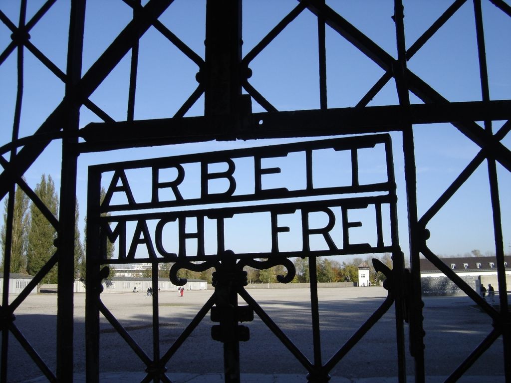 Außenansicht des KZs Dachau