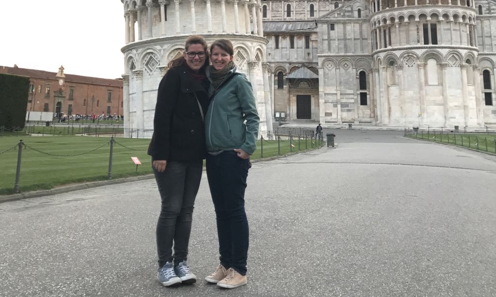 Unsere Reiseexpertinnen Caroline und Wencke sind vom schiefen Turm in Pisa begeistert und können Ihnen einen Ausflug dort hin auf Klassenfahrt in die Toskana empfehlen.